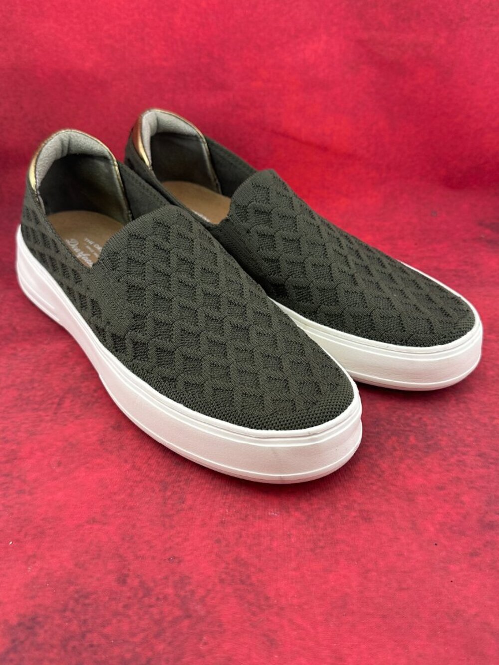 DEARFOAMS COMFORT SOPHIE SLIP-ON STRETCH WOMEN'S SNEAKER OLIVE GREEN SIZE 11